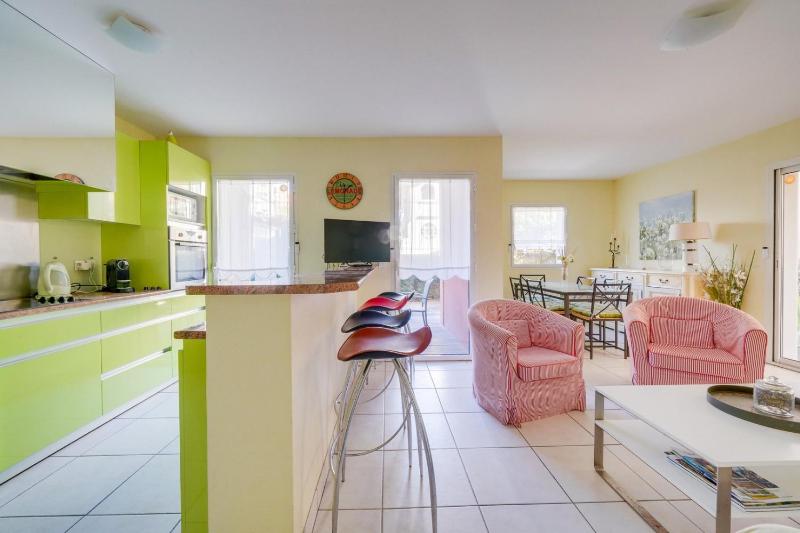 Appartement Jammes : 5 Personnes Terrasse Parking Proche Plage