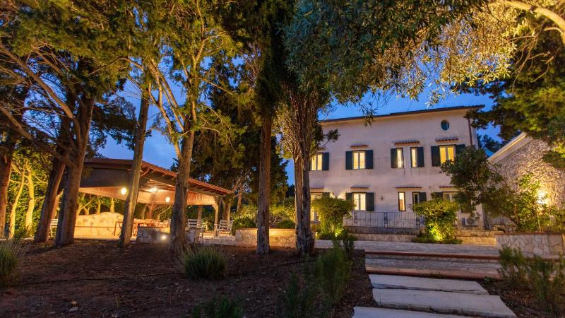 Casale Buccellato 14 by Massimo Villas - image 26