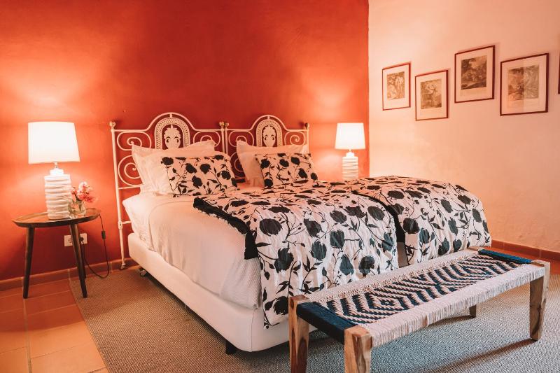 Single Room image 2