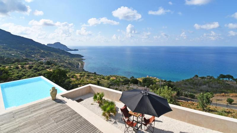 Villa Luna 8 by Massimo Villas - image 11