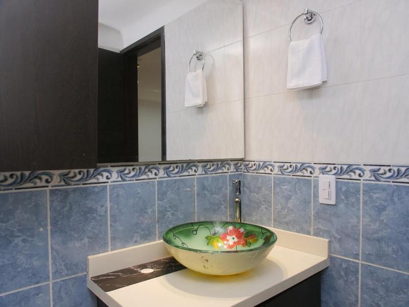 Historic Cartagena 2BR Apt - image 11