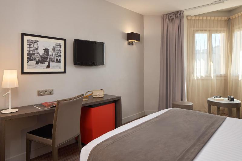 Superior Double Room image 4