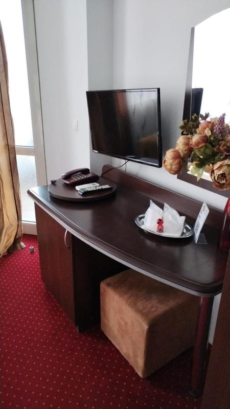 Deluxe Double Room image 4
