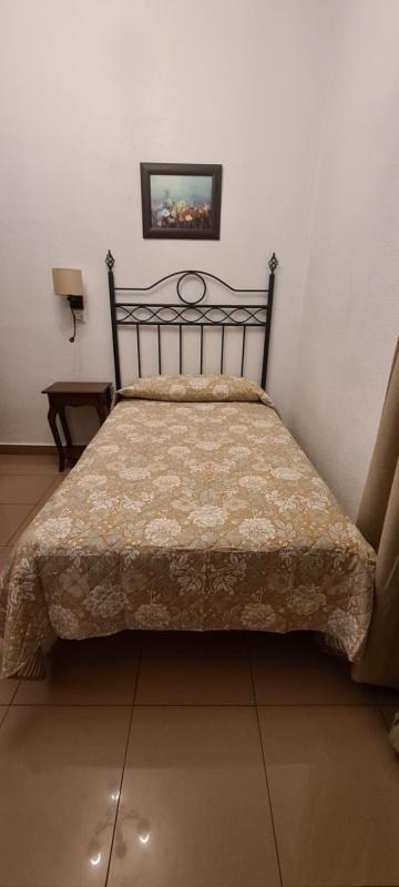 Single Room image 1