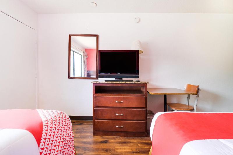 Double Room with Two Double Beds image 4
