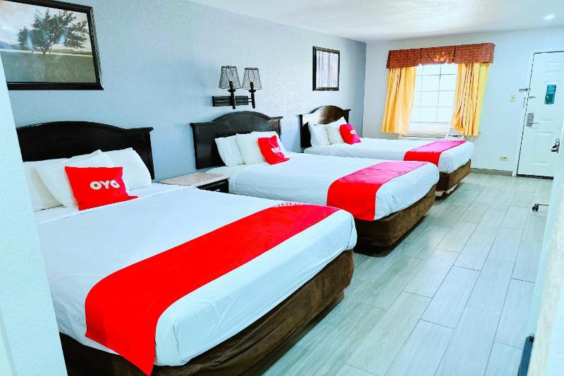 3 Queen Bed image 3
