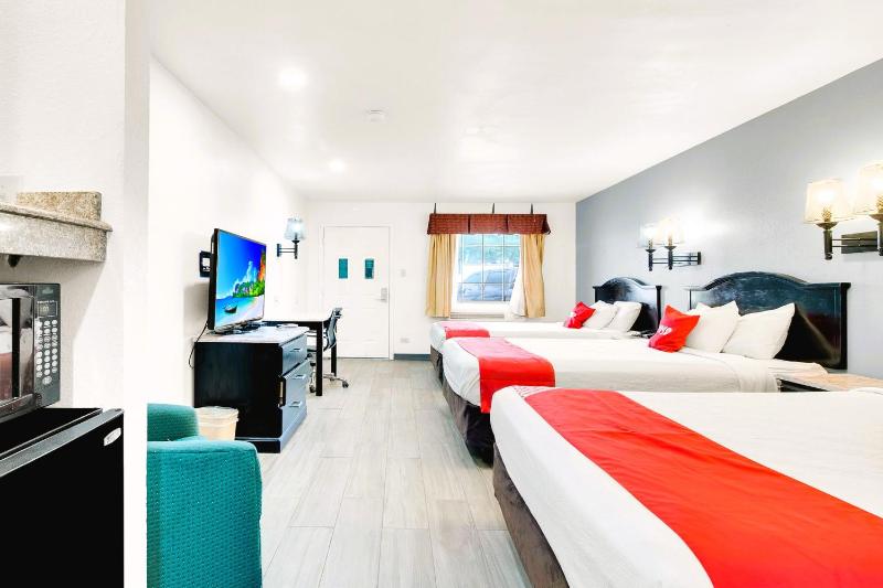3 Queen Bed image 4