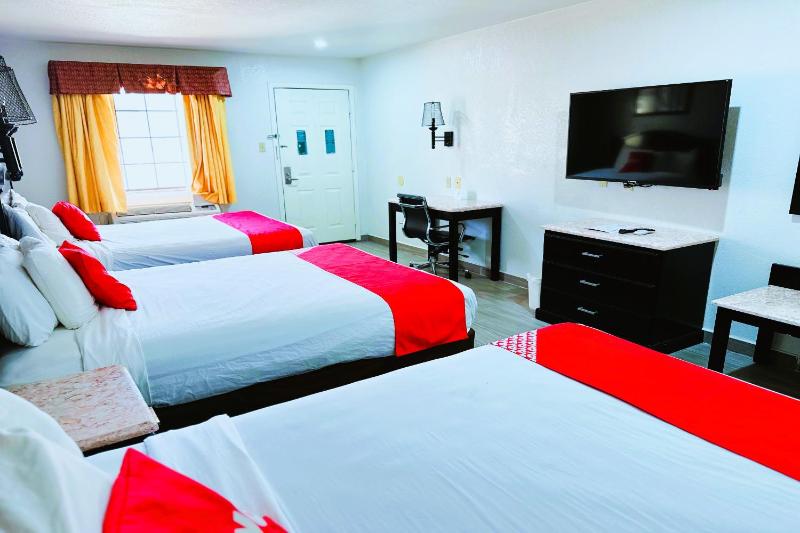3 Queen Bed image 4