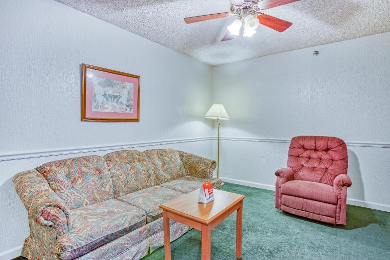 Suite - 2 Full Beds	 image 2