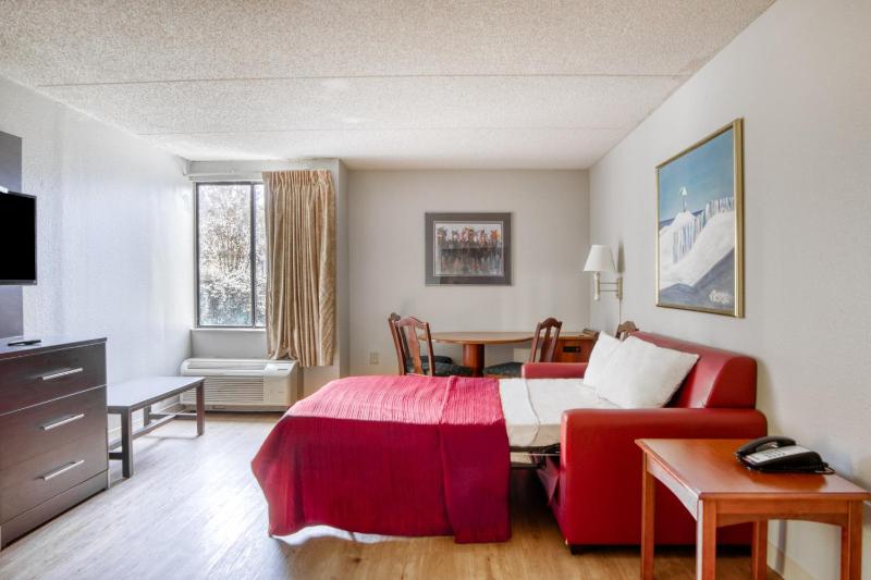 King Room - Disability Access image 3