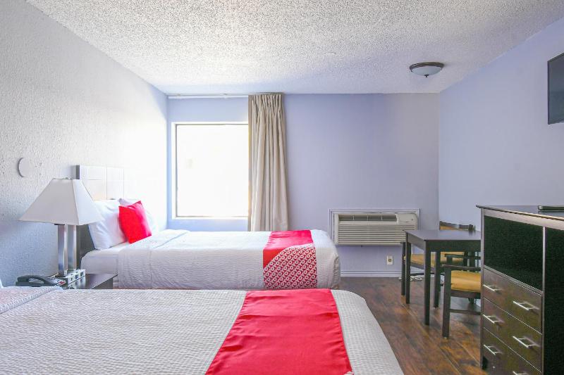 2 Full Bed Accessible image 4
