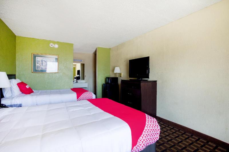 Double Room with Two Double Beds image 4