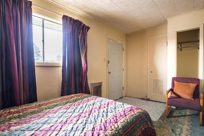 Double Room with Two Double Beds image 4