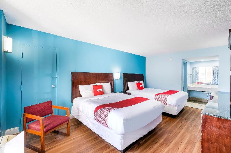 Queen Room with Two Queen Beds image 1