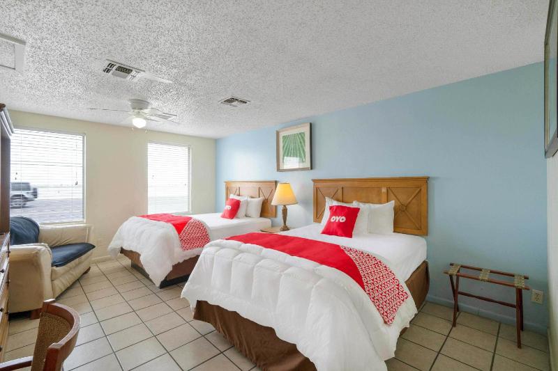 OYO Hotel Rockport- Bay View - image 41