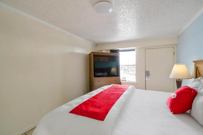 OYO Hotel Rockport- Bay View - image 45