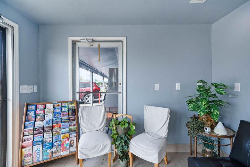 OYO Hotel Rockport- Bay View - image 18