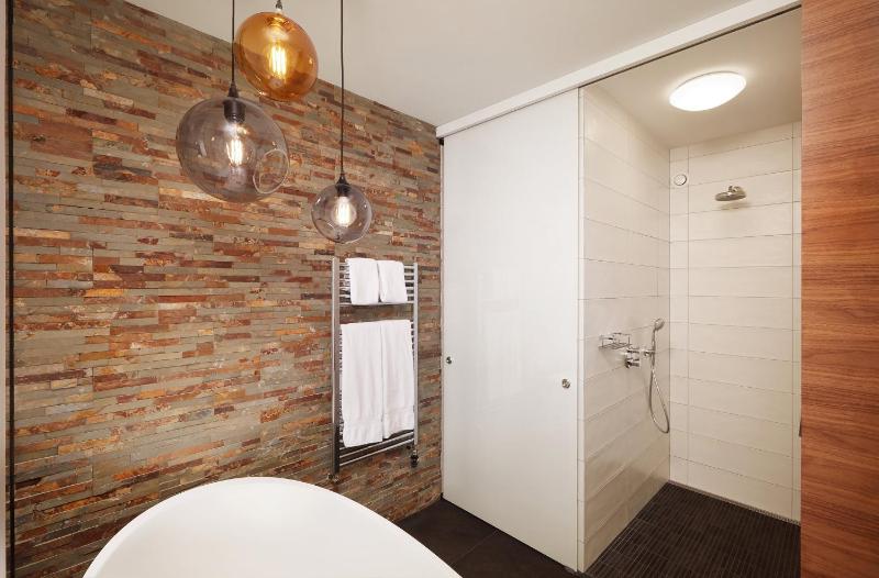 Suite image 2