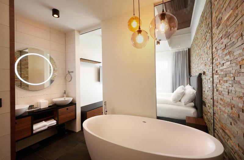 Suite image 4