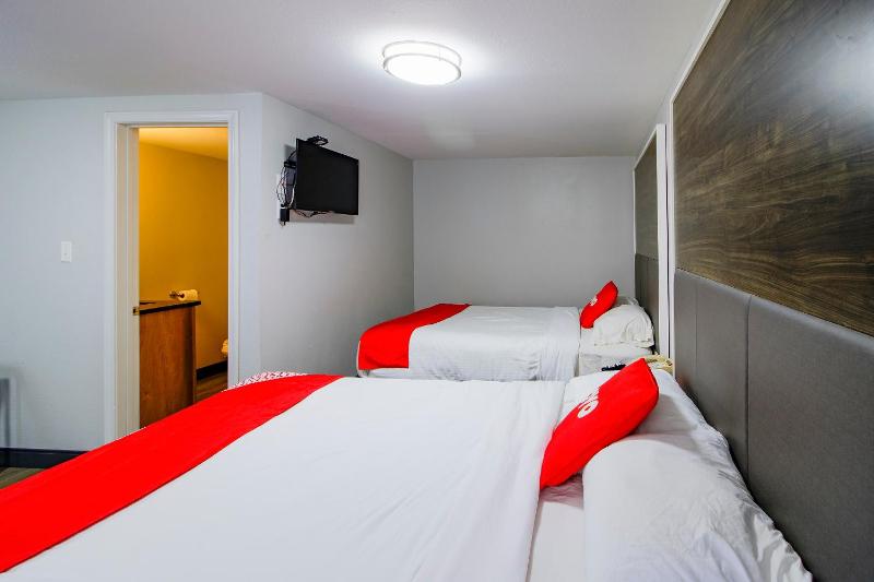 Premium 2 Queen Bed image 3