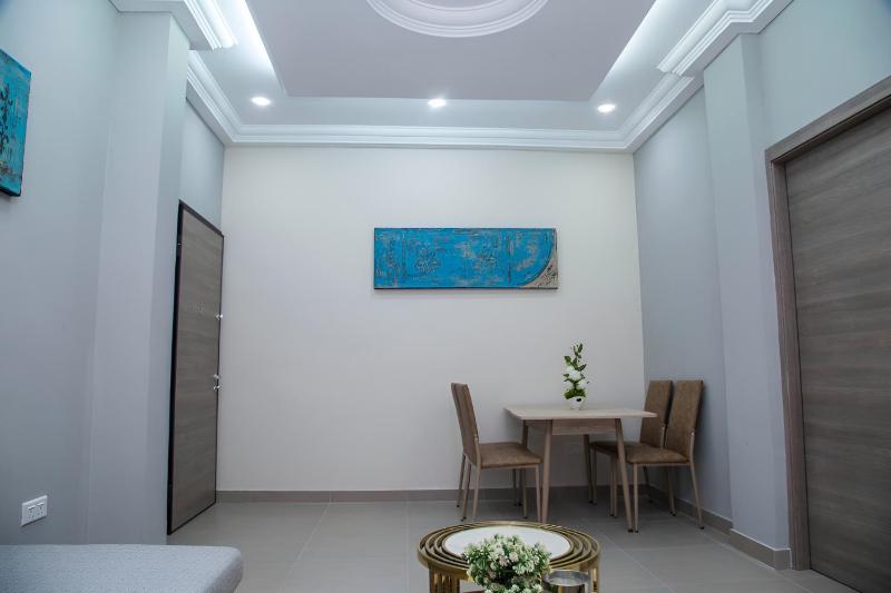 Royal View Apartment - image 13