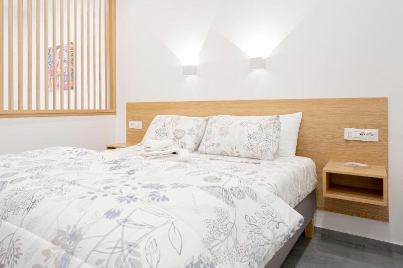 Eos - Elegant Apartments & Suites - image 10