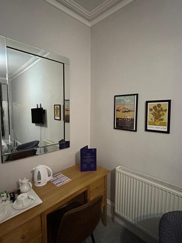 Double Room image 1