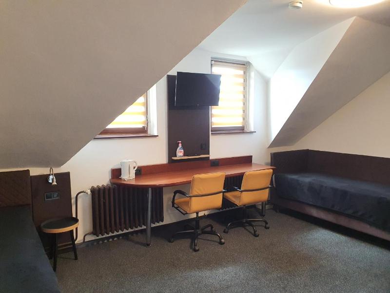 Quadruple Room with Private Bathroom image 1