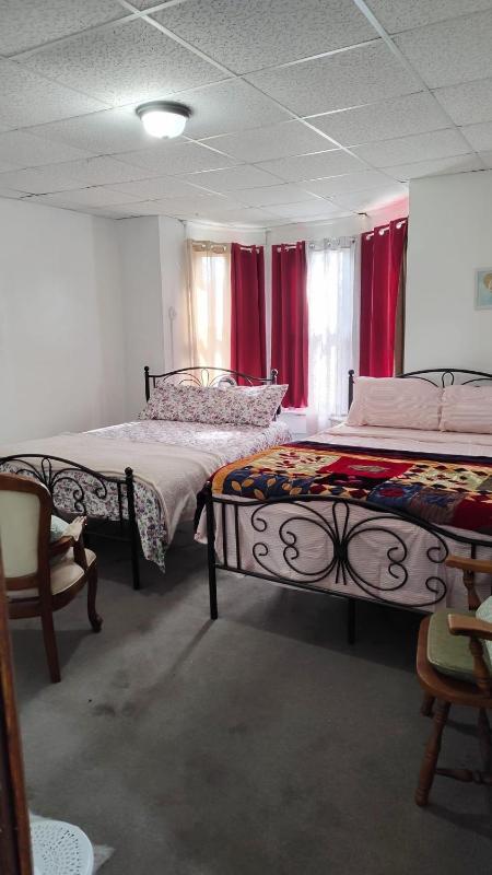 Double Room image 1