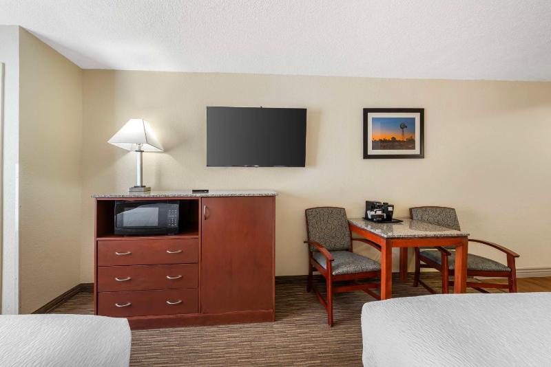 Best Western Executive Inn & Suites - image 30