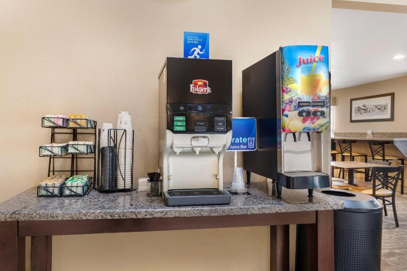 Best Western Executive Inn & Suites - image 34