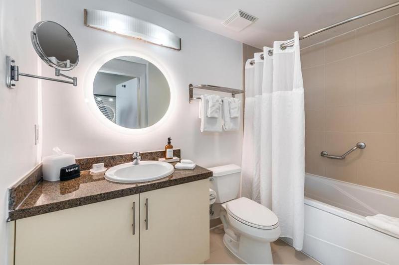 Coconut Grove Bayview unit Parking Included - image 9