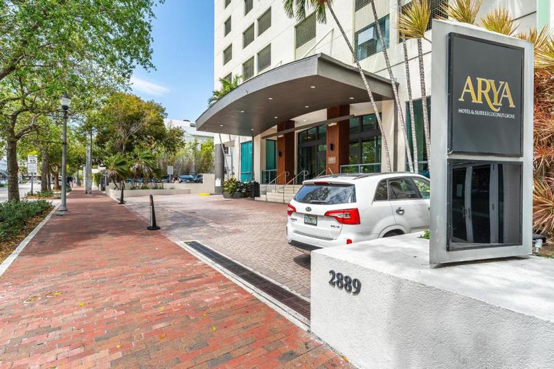 Coconut Grove Bayview unit Parking Included - image 6