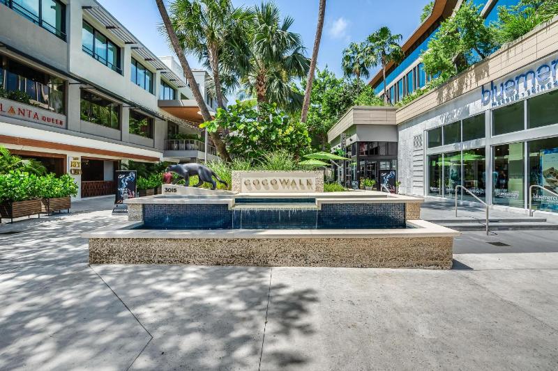 Coconut Grove Bayview unit Parking Included - image 5