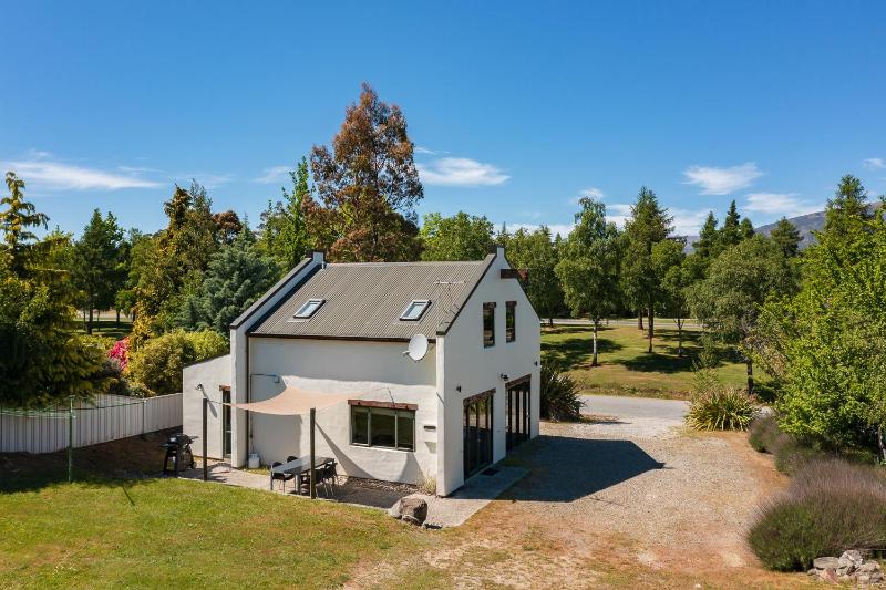 Stuarts Cottage - image 3