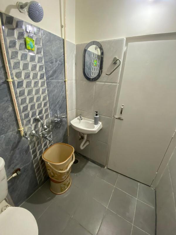 2 Bhk Apartment in Gachibowli - image 6