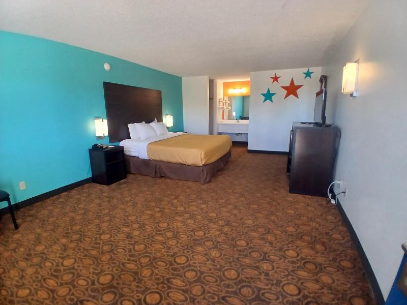 Superior King Room image 2