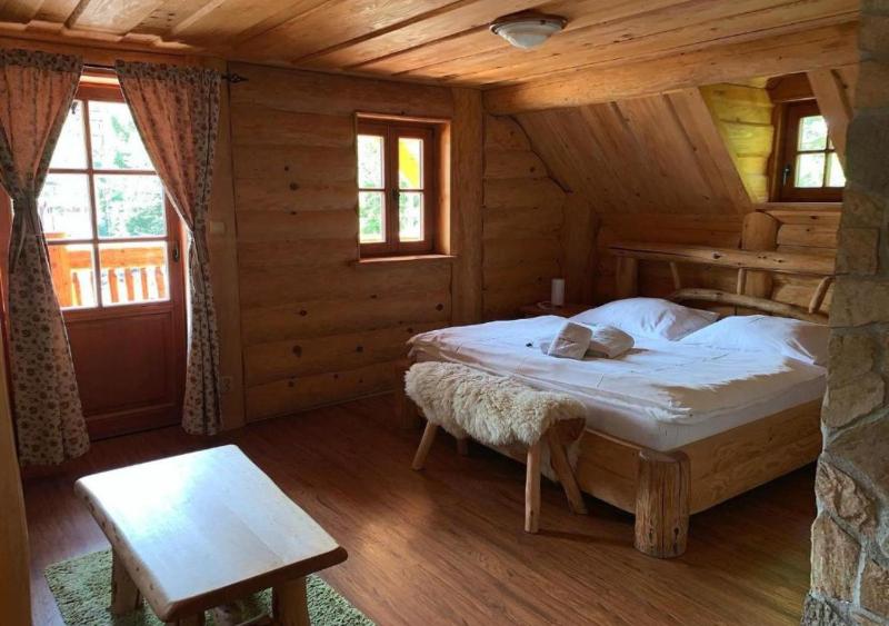 Deluxe Double Room with Balcony image 1
