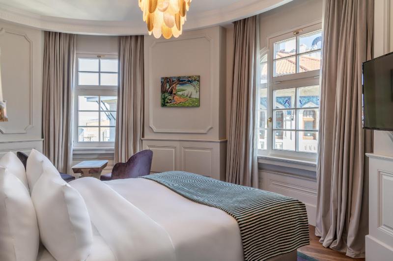 Executive Suite with, 1 King image 1