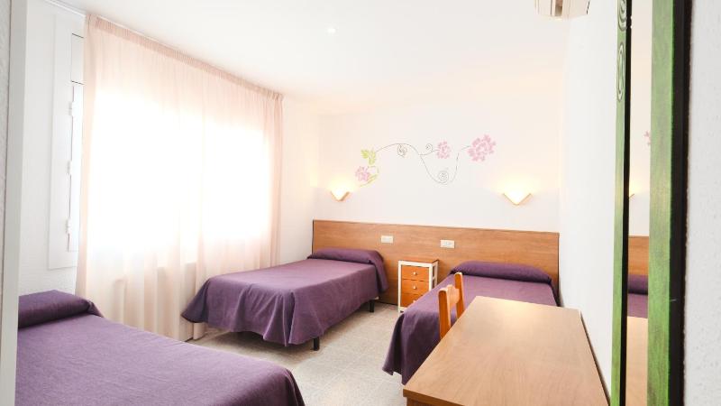 Triple Room image 3