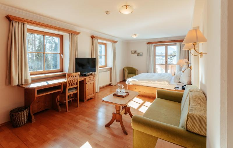 Double Room image 4