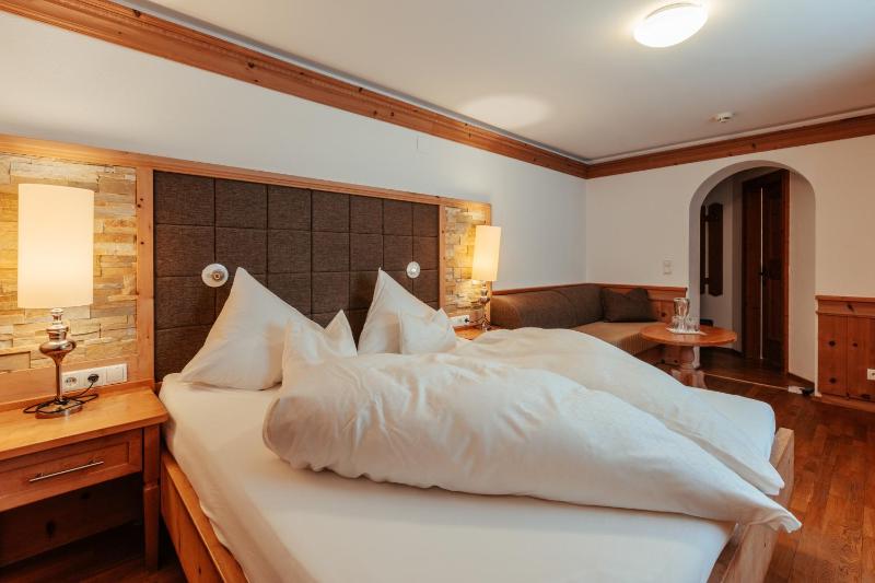Double Room image 4
