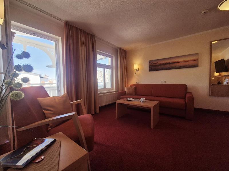 Suite with Balcony image 2