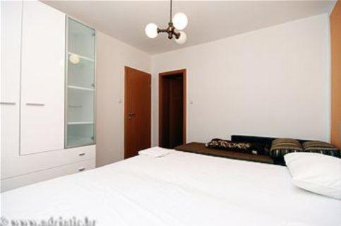 Two-Bedroom Apartment (6 Adults) image 2