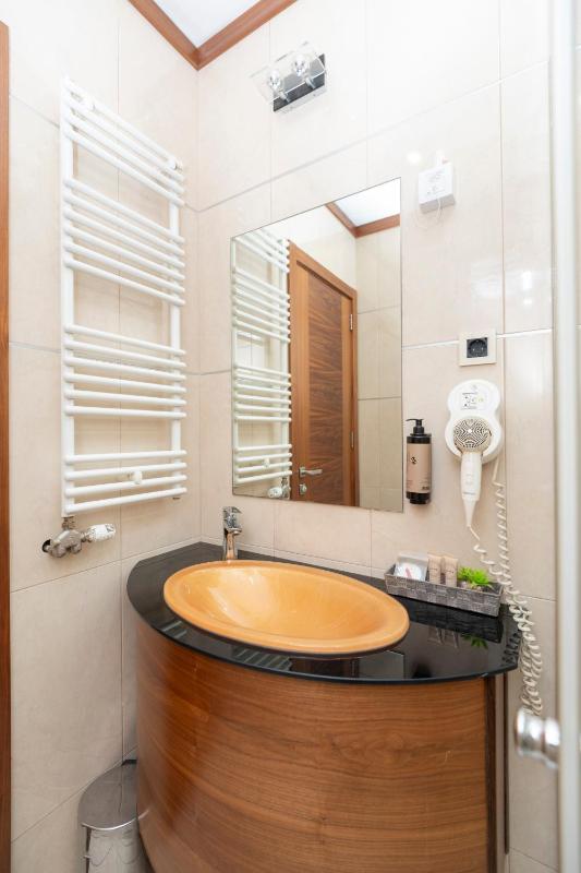 Hotel Bistrik City Center - image 13