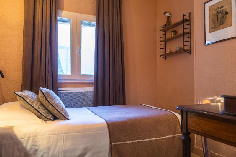 Economy Single Room with Inner Courtyard View image 4