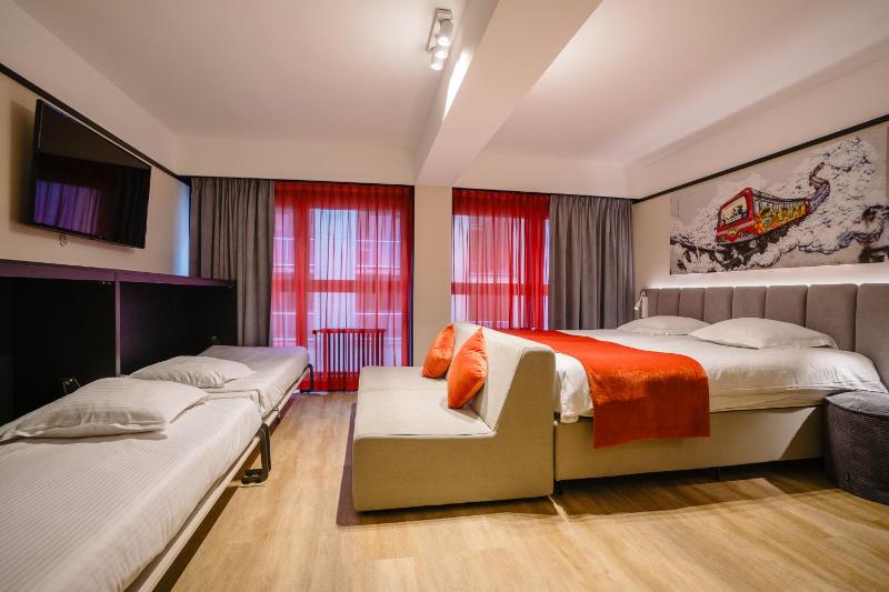 Ostend Hotel - image 33