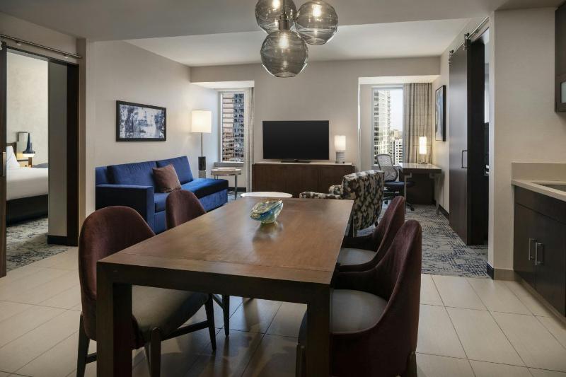 Two-Bedroom Suite image 4