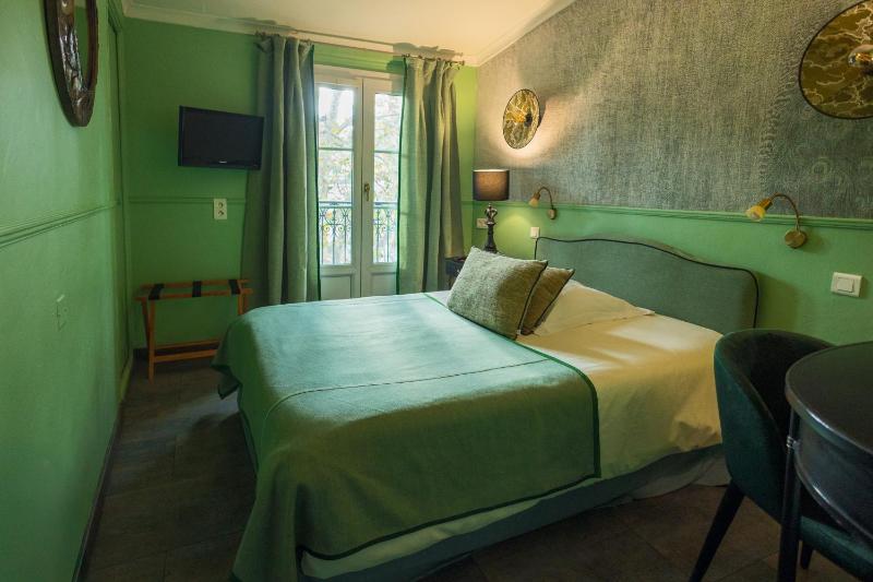 Single Room with Balcony image 1