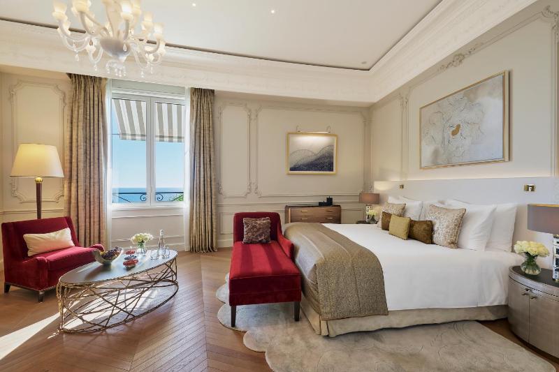 Exclusive Double or Twin Room with Sea View image 1